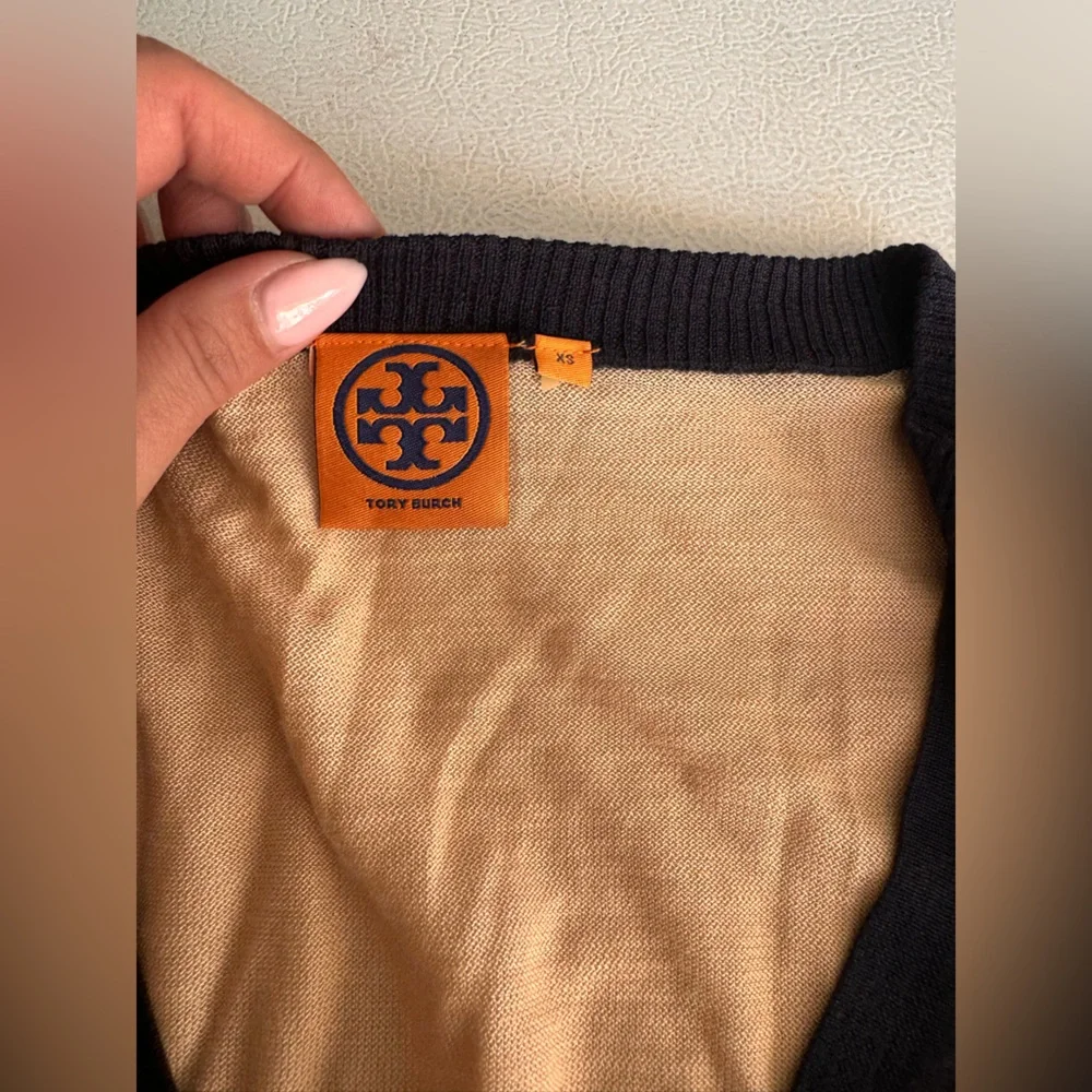 Tory Burch cardigan shirt - Picture 6 of 7